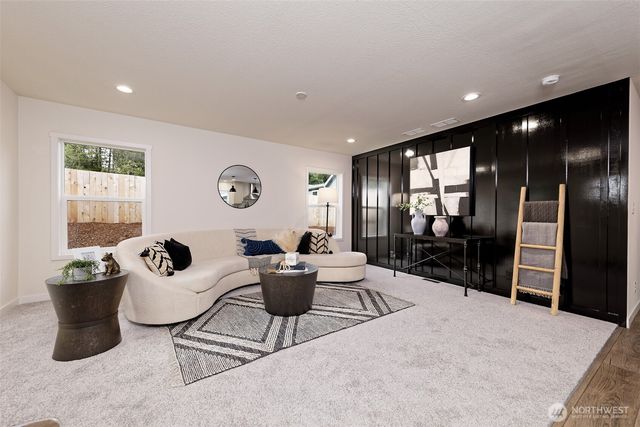 111 E Ashwood Lane, Shelton, WA 98584