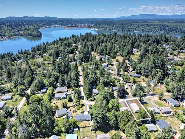 111 E Ashwood Lane, Shelton, WA 98584