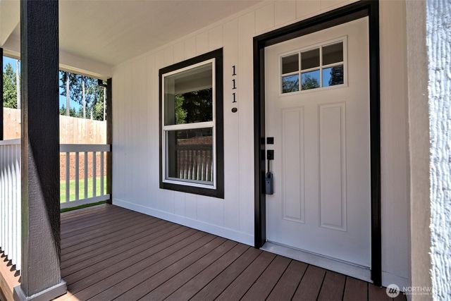 111 E Ashwood Lane, Shelton, WA 98584