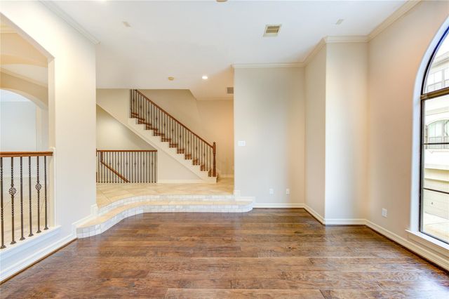 11207 Tramonto Drive, Houston, TX 77042