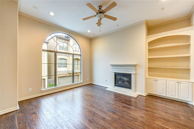 11207 Tramonto Drive, Houston, TX 77042