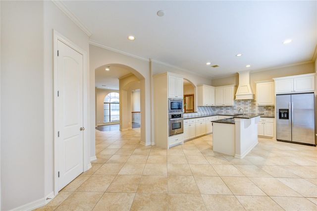 11207 Tramonto Drive, Houston, TX 77042