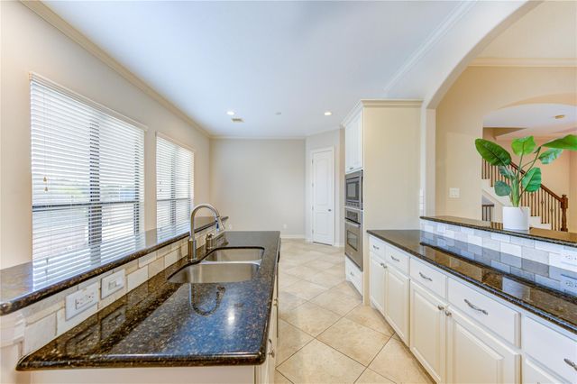 11207 Tramonto Drive, Houston, TX 77042