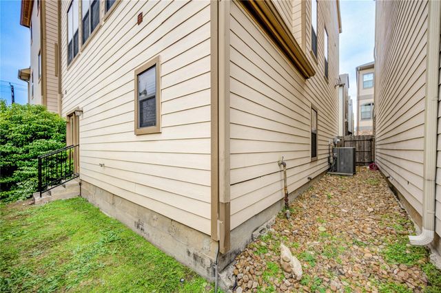 11207 Tramonto Drive, Houston, TX 77042