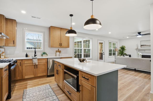 110 Holbrook Lane, Goose Creek, SC 29445