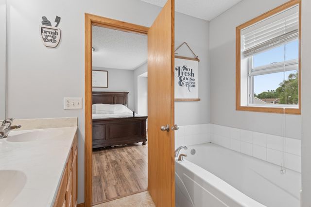 2555 11th Avenue, Anoka, MN 55303