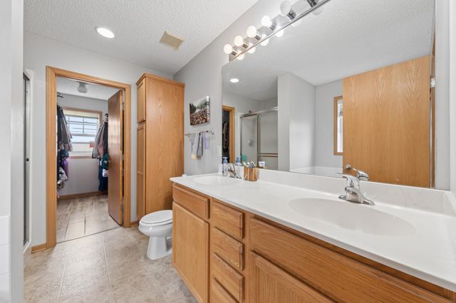2555 11th Avenue, Anoka, MN 55303