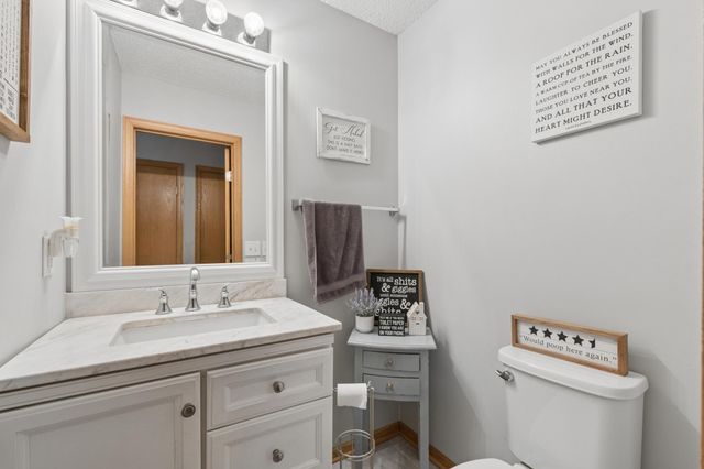 2555 11th Avenue, Anoka, MN 55303