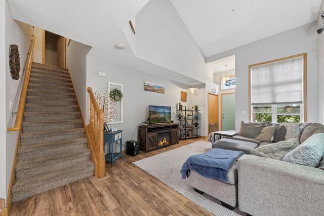 2555 11th Avenue, Anoka, MN 55303