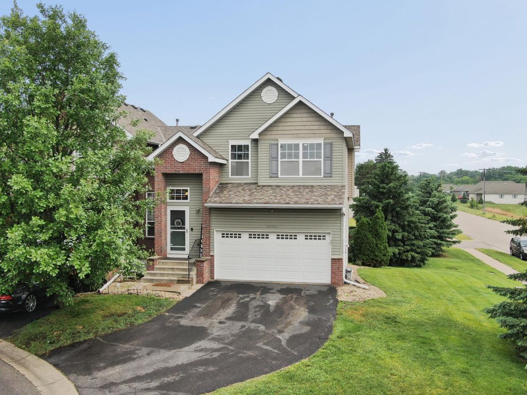 2555 11th Avenue, Anoka, MN 55303