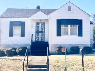 300 Sweetland Drive, Chattanooga, TN 37415