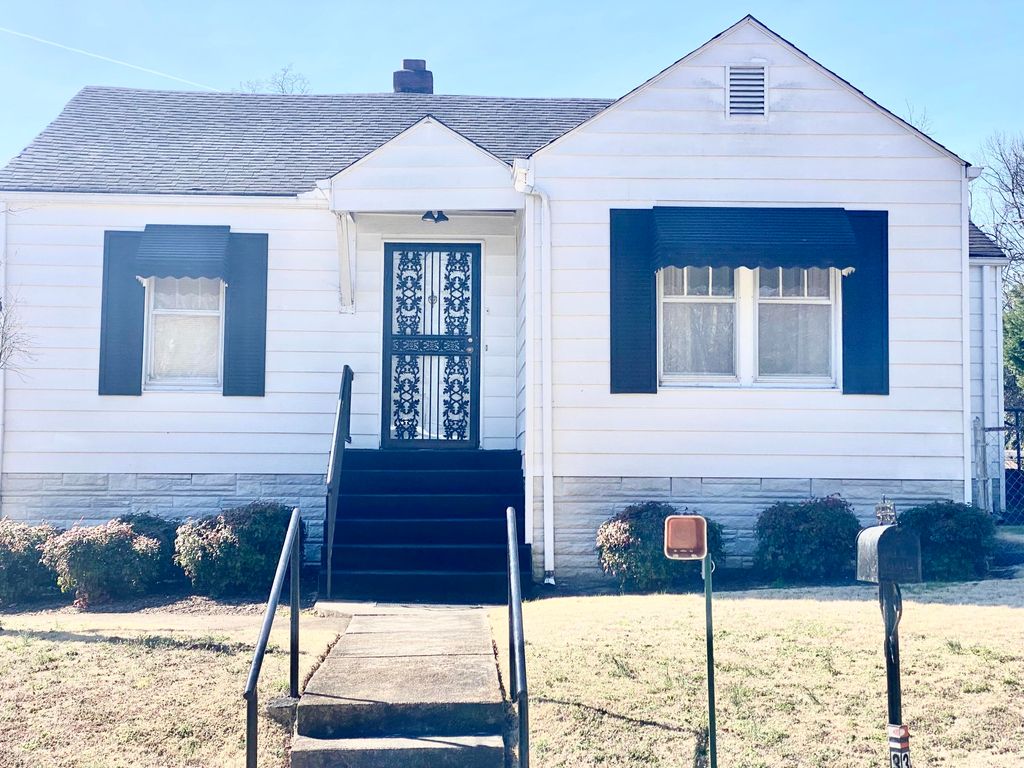 300 Sweetland Drive, Chattanooga, TN 37415