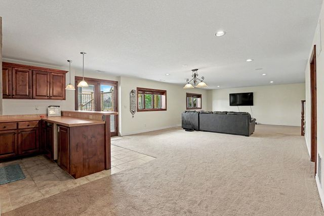 329 S Grand Mere Ct, Wichita, KS 67230