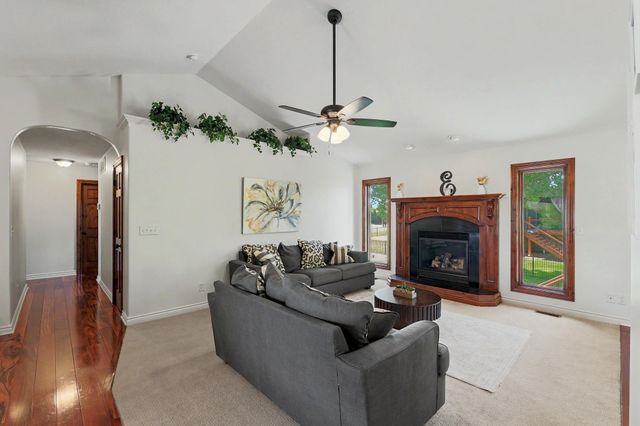 329 S Grand Mere Ct, Wichita, KS 67230