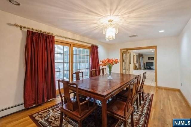 15 Old Oak Drive, Mahwah, NJ 07430