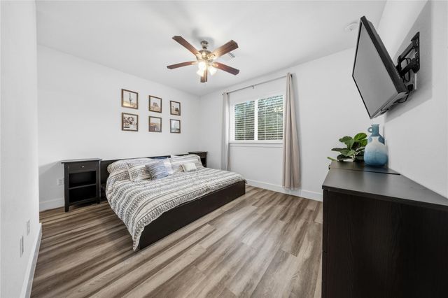 7502 Stable LN, Lago Vista, TX 78645