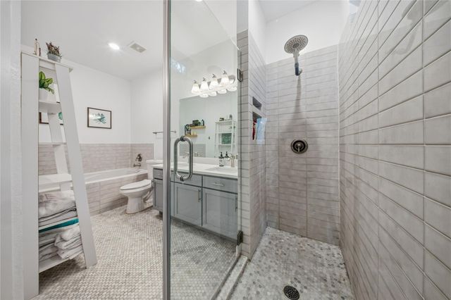 7502 Stable LN, Lago Vista, TX 78645