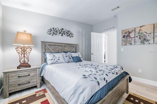 5084 76TH STREET N, St Petersburg, FL 33709