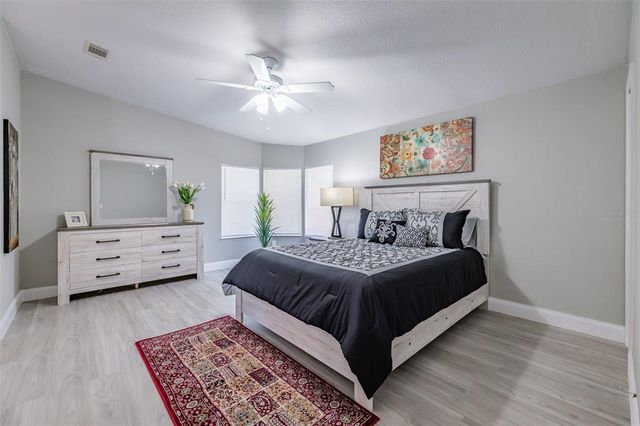5084 76TH STREET N, St Petersburg, FL 33709