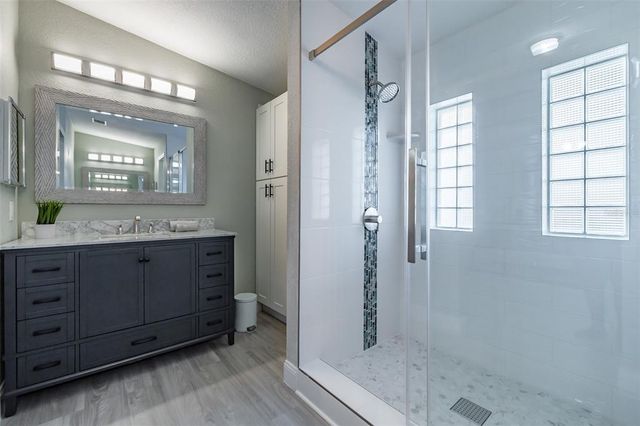 5084 76TH STREET N, St Petersburg, FL 33709