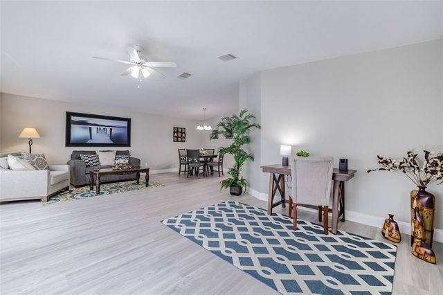 5084 76TH STREET N, St Petersburg, FL 33709