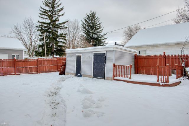 302 E State Street, Corunna, MI 48817