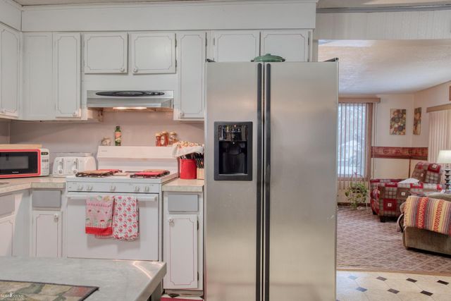 302 E State Street, Corunna, MI 48817