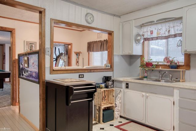 302 E State Street, Corunna, MI 48817