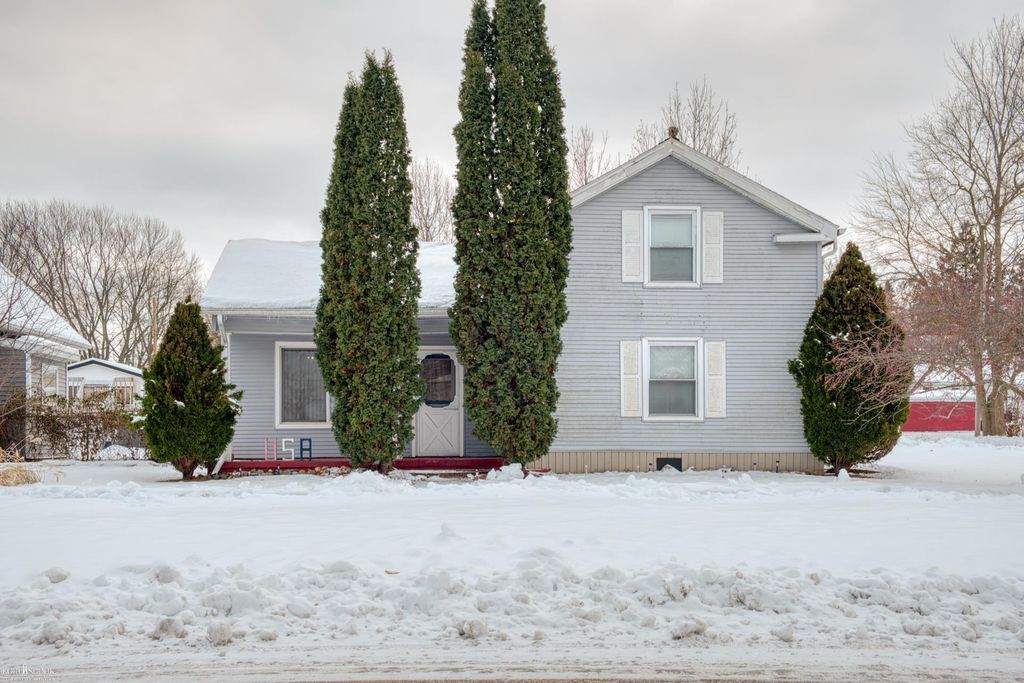 302 E State Street, Corunna, MI 48817