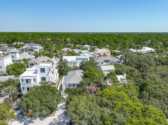 129 E Grove Avenue, Santa Rosa Beach, FL 32459