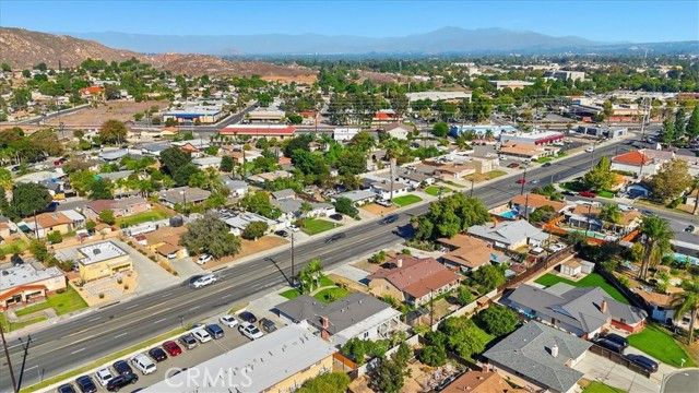 10384 Hole, Riverside, CA 92505