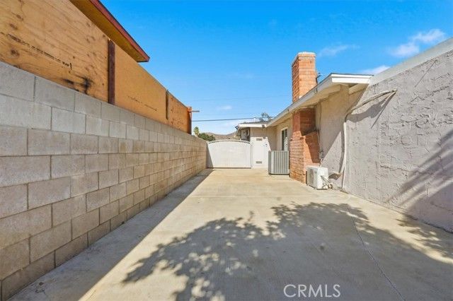 10384 Hole, Riverside, CA 92505