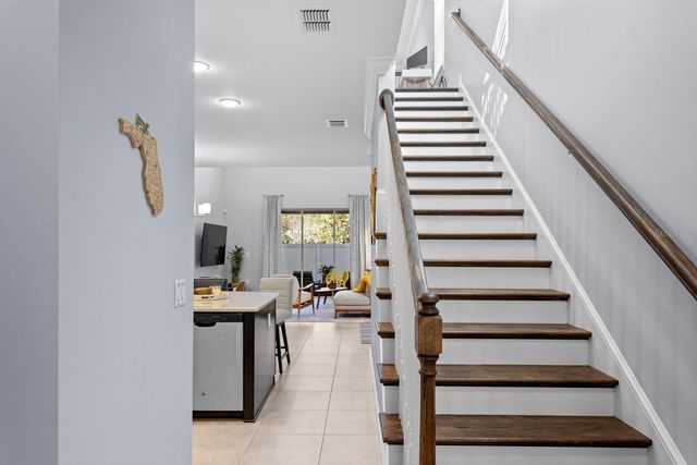 8711 TERRACINA LAKE DRIVE, Tampa, FL 33625