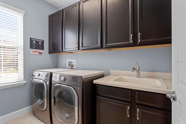 8711 TERRACINA LAKE DRIVE, Tampa, FL 33625