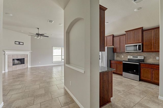 3303 Woodchuck Road, Montgomery, TX 77356