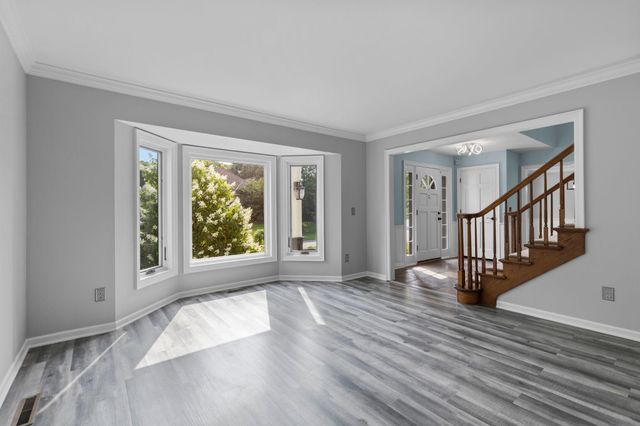 9348 Olympia Drive, Eden Prairie, MN 55347