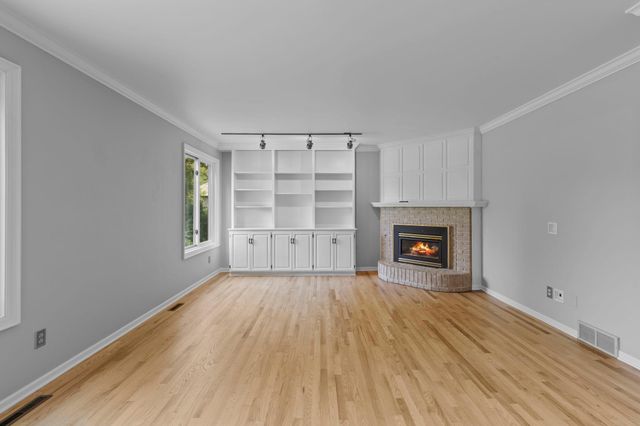 9348 Olympia Drive, Eden Prairie, MN 55347