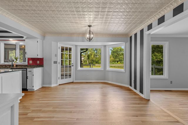 9348 Olympia Drive, Eden Prairie, MN 55347