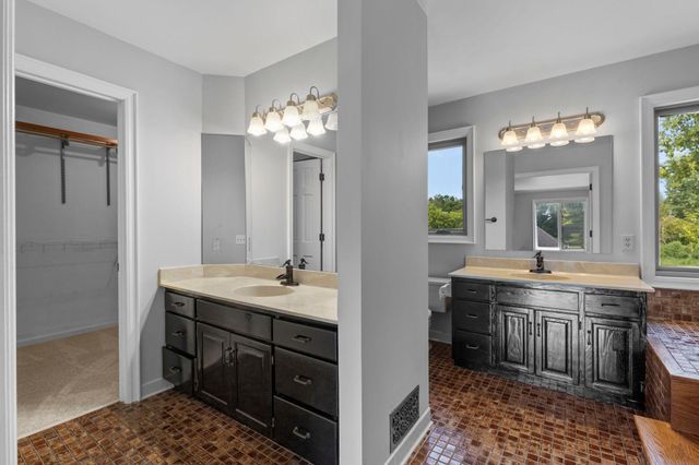 9348 Olympia Drive, Eden Prairie, MN 55347