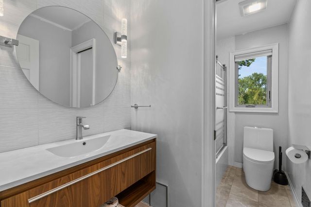 9348 Olympia Drive, Eden Prairie, MN 55347