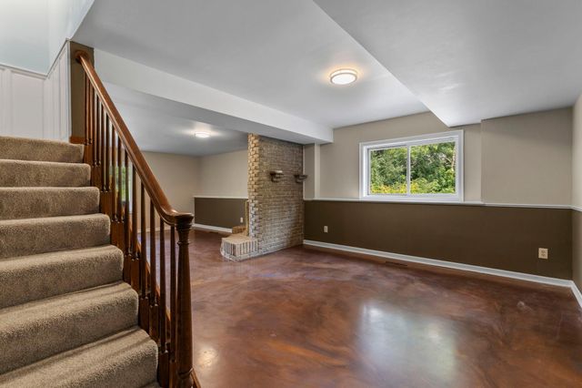 9348 Olympia Drive, Eden Prairie, MN 55347