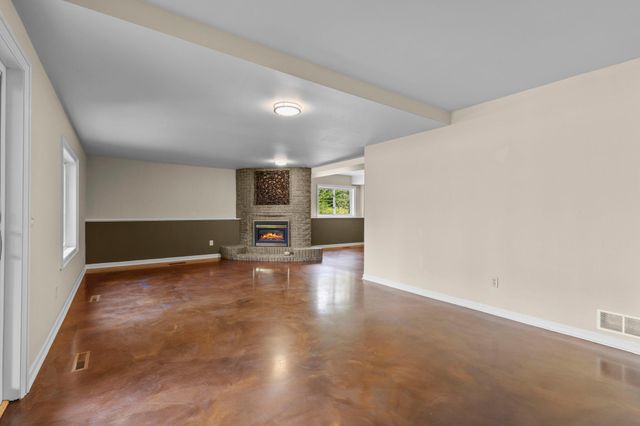 9348 Olympia Drive, Eden Prairie, MN 55347