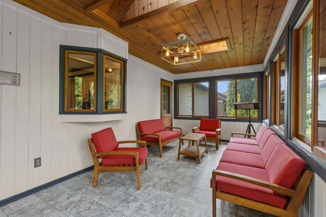 9348 Olympia Drive, Eden Prairie, MN 55347