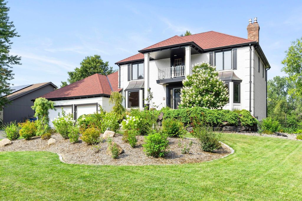 9348 Olympia Drive, Eden Prairie, MN 55347 — photo 4
