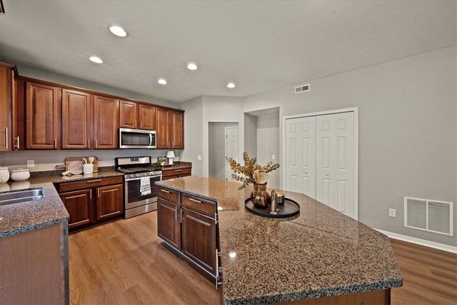 2131 Wagner Trace Drive, Beavercreek, OH 45431