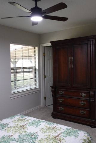 1414 W Torrey Street, Granbury, TX 76048