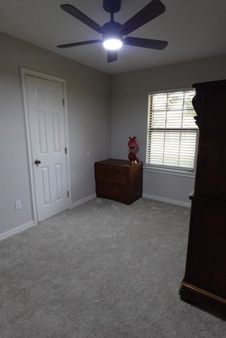 1414 W Torrey Street, Granbury, TX 76048
