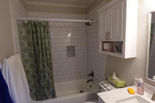 1414 W Torrey Street, Granbury, TX 76048