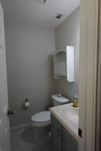 1414 W Torrey Street, Granbury, TX 76048