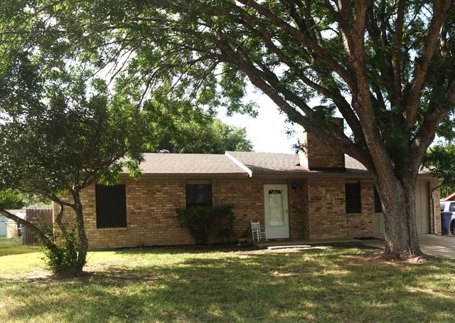 1414 W Torrey Street, Granbury, TX 76048